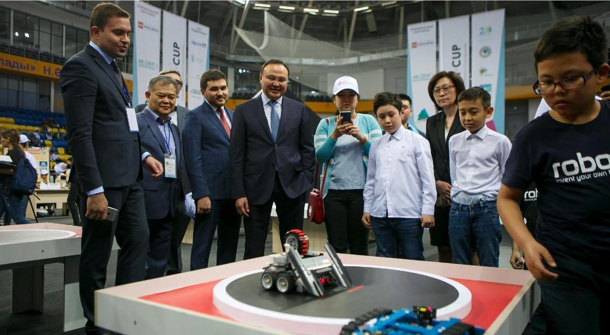 Алматы әкімі кубогына робототехникадан 5- республикалық чемпионат болып өтті